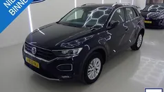 Zwart Gebruikt 2020 VW T-Roc Style SUV | € 23.900 (Eerlijke prijs)