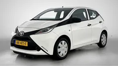 Wit Gebruikt 2017 Toyota Aygo Hatchback | € 7.950 (Eerlijke prijs)