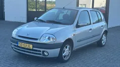 Grijs Gebruikt 2000 Renault Clio II Hatchback | € 799 (Eerlijke prijs)
