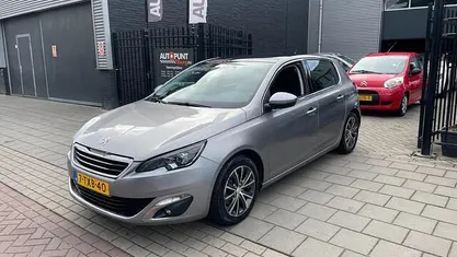 Occasion Peugeot 308 125 PK (91 kW) 2014 Hatchback