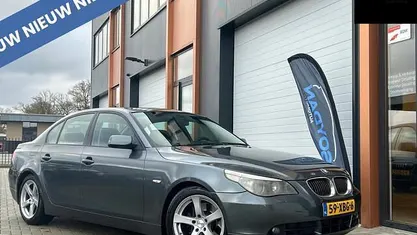 Grijs Gebruikt 2007 BMW 530 Executive Sedan | € 5.749 (Super prijs)