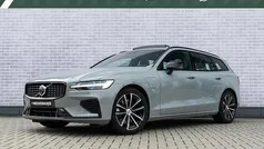 Grijs Gebruikt 2024 Volvo V60 Plus Stationwagen | € 46.899 (Eerlijke prijs)