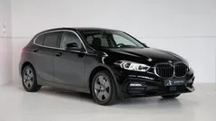 Zwart Gebruikt 2022 BMW 118 Executive Hatchback | € 24.250 (Eerlijke prijs)