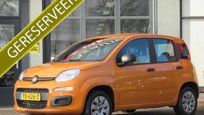 Oranje Gebruikt 2018 Fiat Panda Pop Star Hatchback | € 7.900 (Eerlijke prijs)