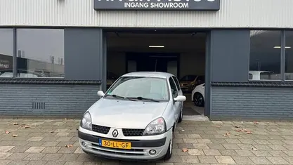 Gebruikt 2003 Renault Clio II Expression Hatchback | € 2.450 (Eerlijke prijs)
