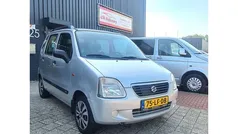 Grijs Gebruikt 2002 Suzuki Wagon R GLS Hatchback | € 699 (Eerlijke prijs)