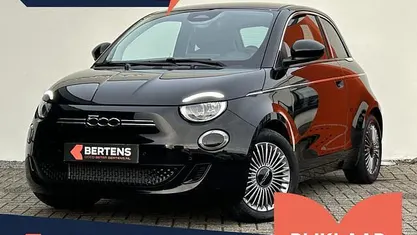 Gebruikt 2024 Fiat 500e Style Hatchback | € 21.895 (Eerlijke prijs)
