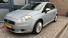 Grijs, metallic lak Gebruikt 2008 Fiat Grande Punto Racing Hatchback | € 3.450 (Eerlijke prijs)