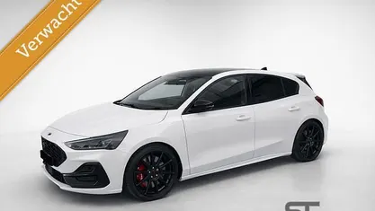 Occasion 2023 Ford Focus ST Hatchback | € 39.995 (Goede deal)