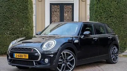Zwart Occasion 2021 Mini Cooper Clubman Chili Stationwagen | € 17.435 (Super prijs)