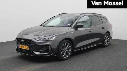 Grijs Gebruikt 2022 Ford Focus ST-Line Stationwagen | € 18.900 (Eerlijke prijs)