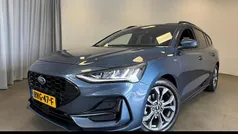 Blauw Gebruikt 2023 Ford Focus ST-Line Stationwagen | € 24.945 (Eerlijke prijs)