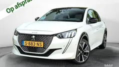 Wit Gebruikt 2022 Peugeot e-208 GT Hatchback | € 18.400 (Eerlijke prijs)