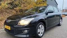 Zwart (metallic) Gebruikt 2011 Hyundai i30 Hatchback | € 4.999 (Eerlijke prijs)