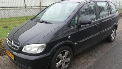 Gebruikt 2004 Opel Zafira MPV | € 850 (Eerlijke prijs)