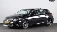 Zwart Gebruikt 2020 Lexus CT200h Business Edition Hatchback | € 24.945 (Eerlijke prijs)