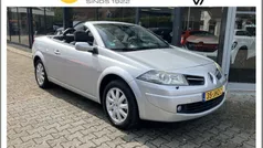 Grijs Gebruikt 2009 Renault Mégane Cabriolet Cabriolet | € 4.450 (Eerlijke prijs)