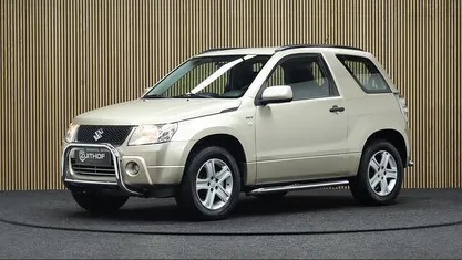 Beige Occasion 2006 Suzuki Grand Vitara Exclusive SUV | € 6.950 (Eerlijke prijs)