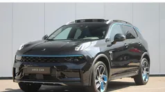 Zwart, metallic lak Gebruikt 2021 Lynk & Co 01 SUV | € 24.950 (Eerlijke prijs)