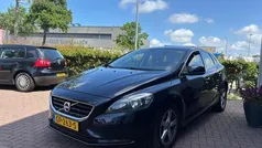Blauw Gebruikt 2015 Volvo V40 Business Edition Stationwagen | € 5.499 (Goede deal)