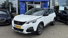 Wit, metallic lak Gebruikt 2020 Peugeot 5008 Premium MPV | € 23.950 (Eerlijke prijs)