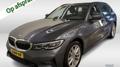 Grijs Gebruikt 2020 BMW 330 Comfort Edition Stationwagen | € 28.400 (Super prijs)