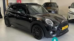 Zwart Gebruikt 2017 Mini Cooper Business Hatchback | € 18.900 (Eerlijke prijs)