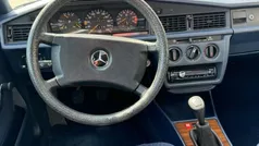 Mercedes 190