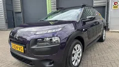 Paars Gebruikt 2017 Citroën C4 Cactus Feel Hatchback | € 7.500 (Eerlijke prijs)