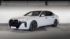 Grijs Gebruikt 2025 BMW i7 M Sport Sedan | € 99.900 (Eerlijke prijs)