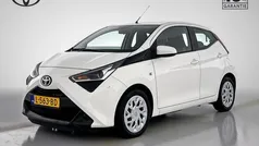 Gebruikt 2021 Toyota Aygo X-play Hatchback | € 12.850 (Eerlijke prijs)