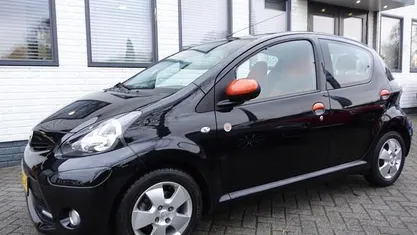 Occasion 2013 Toyota Aygo Hatchback | € 8.250 (Eerlijke prijs)