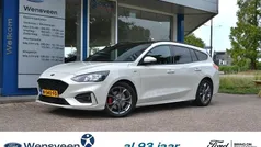 Wit Gebruikt 2021 Ford Focus ST-Line X Stationwagen | € 20.990 (Eerlijke prijs)