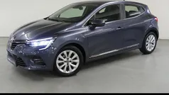 Grijs Gebruikt 2020 Renault Clio V Intens Hatchback | € 15.950 (Eerlijke prijs)