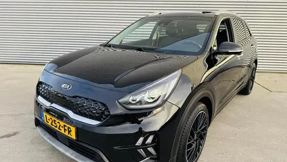 Gebruikt 2021 Kia Niro SUV | € 25.950 (Eerlijke prijs)