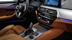 BMW M550