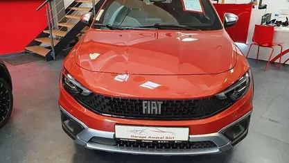 Occasion Fiat Tipo Cross 129 PK (94 kW) 2021 Oranje Stationwagen
