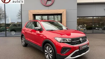 Gebruikt 2025 VW T-Cross Goal SUV | € 31.945 (Eerlijke prijs)