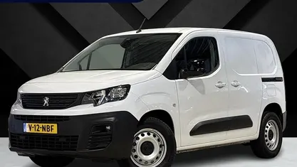 Gebruikt 2023 Peugeot Partner Premium MPV | € 21.895 (Goede deal)