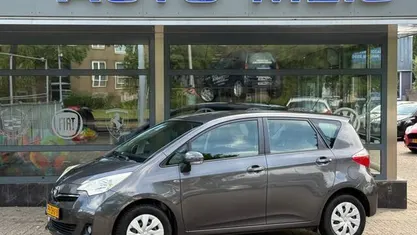 Grijs Occasion 2012 Toyota Verso-S MPV | € 7.900 (Eerlijke prijs)