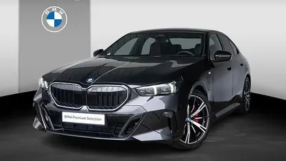 Occasion 2025 BMW 530e M Sport Sedan | € 64.900 (Eerlijke prijs)