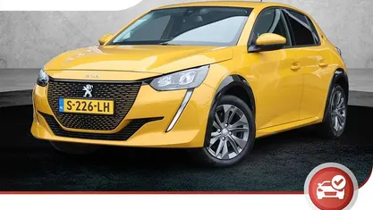 Occasion Peugeot e-208 Allure 11 kW (15 PK) 2023 Geel Hatchback