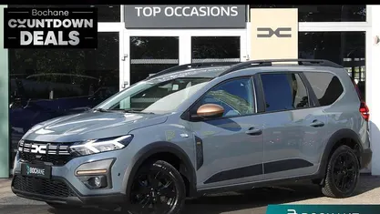 Grijs Gebruikt 2024 Dacia Jogger Extreme MPV | € 26.195 (Eerlijke prijs)
