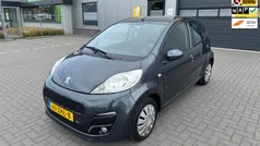 Grijs, metallic lak Gebruikt 2012 Peugeot 107 Active Hatchback | € 3.499 (Eerlijke prijs)
