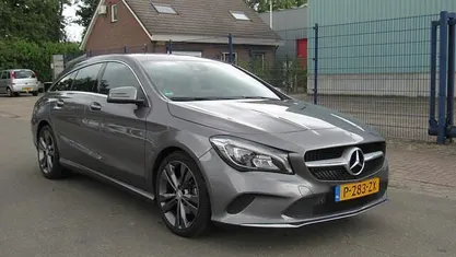 Grijs Occasion 2016 Mercedes CLA180 Shooting Brake Ambition Stationwagen | € 15.750 (Eerlijke prijs)
