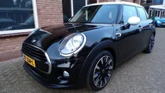 Zwart Gebruikt 2016 Mini Cooper Chili Hatchback | € 13.950 (Eerlijke prijs)
