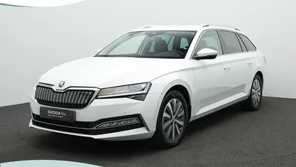 Wit Gebruikt 2024 Skoda Superb Business Line Stationwagen | € 32.900 (Eerlijke prijs)