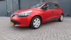 Rood Occasion 2013 Renault Clio R.S. Authentique Hatchback | € 5.950 (Eerlijke prijs)