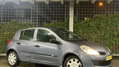 Blauw Gebruikt 2007 Renault Clio II Business Hatchback | € 1.950 (Eerlijke prijs)
