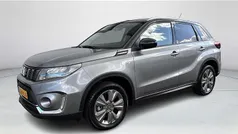 Grijs Gebruikt 2024 Suzuki Vitara SUV | € 25.950 (Eerlijke prijs)